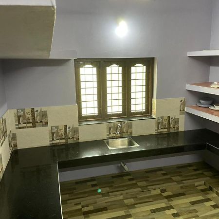 Nisara Homestay Варкала Экстерьер фото