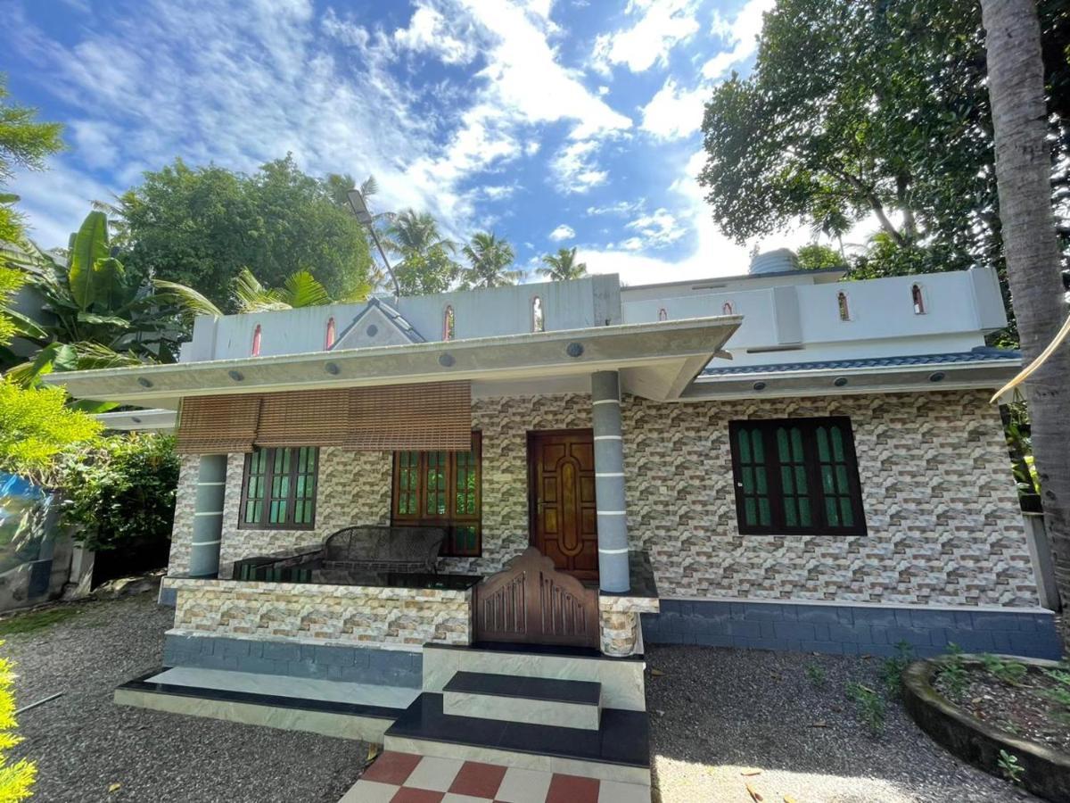 Nisara Homestay Варкала Экстерьер фото